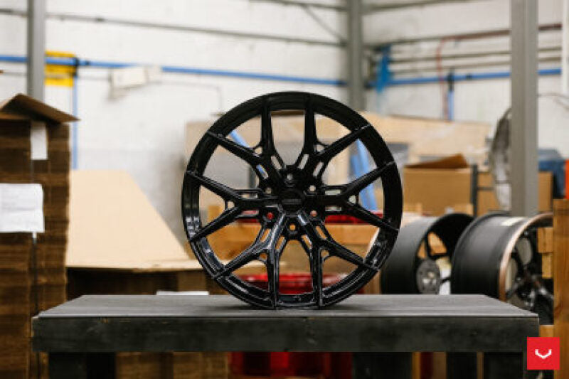 Vossen HF6-4 22x10 - 8x165.1 - ET-18 - Super Deep Face - 125.1 - Gloss Black Wheel