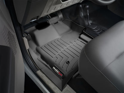 WeatherTech 99-07 Ford F250/F350/F450/F550 Super Duty Regular Cab Front FloorLiner - Black